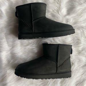 *New* Limited Edition still inbox Classic Heritage Suede & Shearling Classic